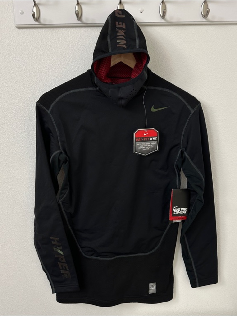 Nike Pro Combat Dri-Fit Max Men’s Black Hooded Performance Pullover Hyper Warm